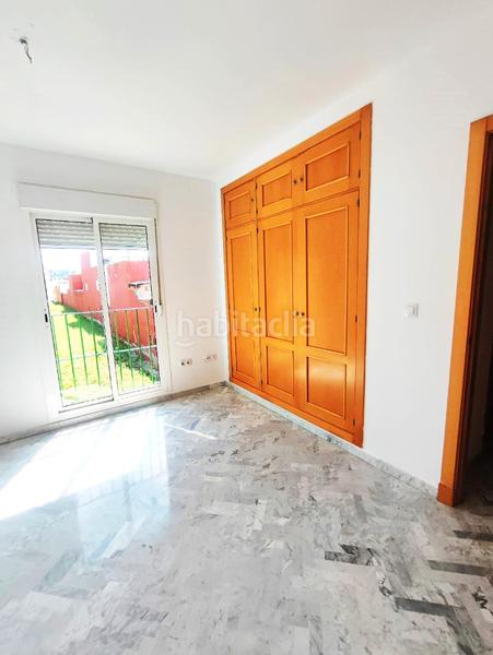 Foto a3ed1391-b4b6-410f-bb4e-a2d0093eb39d. Casa adossada a calle prolongación calvario 28 a Barrios (Los)