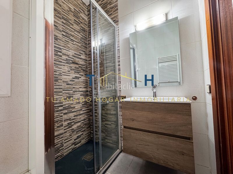 Foto 2d3af31a-e700-440b-a87c-eadea3fa4a3b. Pis amb calefacció a Centre-Estació Gavà