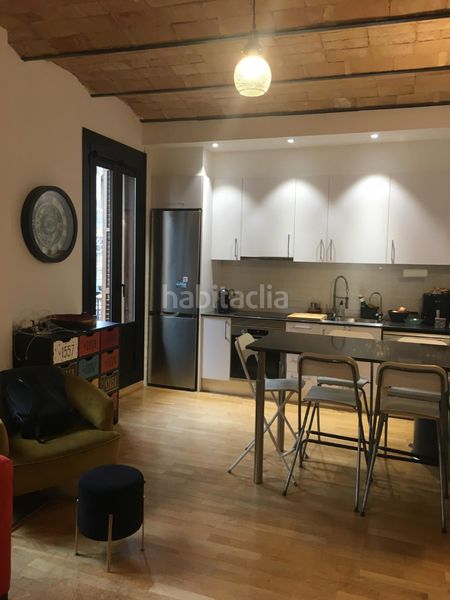 Foto 0639a560-11f5-44fa-9eb7-175968a9e979. Apartament amb calefacció a Raval Barcelona