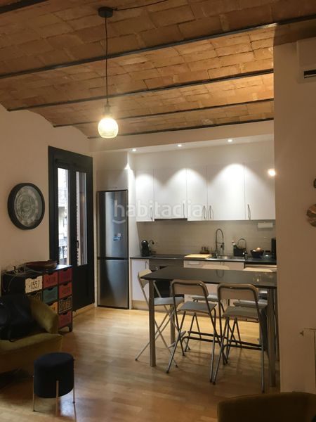 Foto 12d5505a-fea9-4239-a64c-7faa38baddc4. Apartament amb calefacció a Raval Barcelona