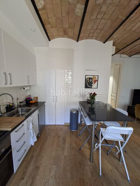 Foto 29e4432e-a8a1-4e53-9180-f54bd788ce96. Apartament amb calefacció a Raval Barcelona