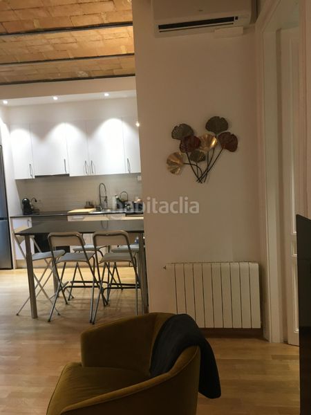 Foto fd3f13f0-fcad-4677-a17a-2239ca7ecca5. Apartament amb calefacció a Raval Barcelona