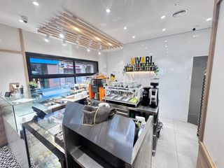 Transfer Business premise in Avinguda de francesc macià 13. Cafeteria obrador degustación frente al mercat de vilanova