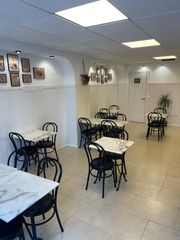 Rent Business premise in Carrer de joan llaverias 10. Alquiler local negocio obrador con cafeteria-degustación