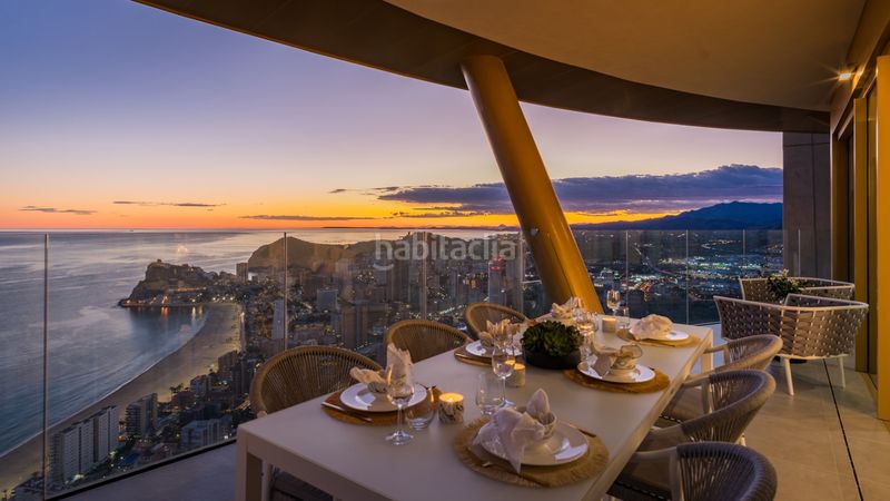 Foto 210a559b-1342-4fad-b917-a38d52dc3a13. Apartament amb calefacció aparcament piscina a Playa Poniente Benidorm