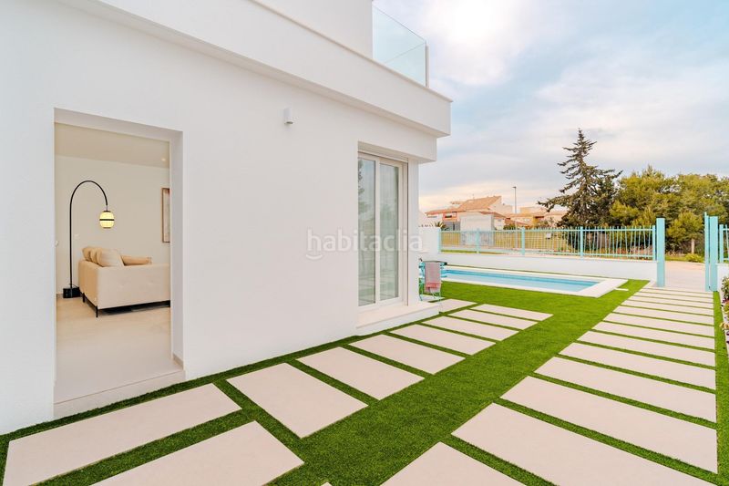 Foto 77f1e99c-dd5b-4b14-b1df-e81dc1b2e40a. Chalet mit pool in Las Lomas de Rame-Bahía Bella Alcázares (Los)