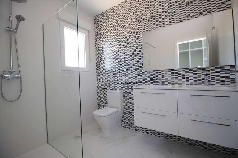 Foto 05dde804-3c4b-43bd-9702-2b152416e5ef. Xalet amb piscina a Pinoso