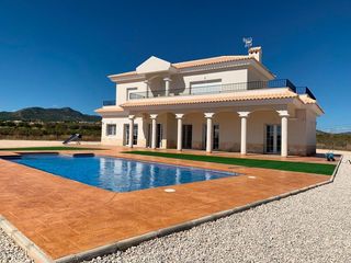 Chalet in Pinoso