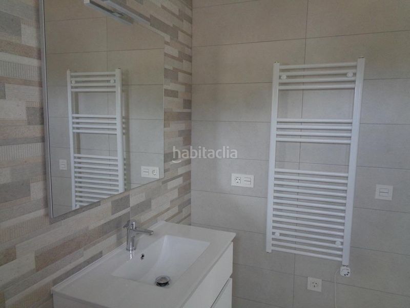 Foto fbf0cc48-2ef6-4b0c-afc2-1c5901463b30. Xalet amb piscina a Pinoso