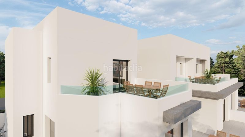 Foto d7f76dab-dad2-4594-85bb-d482df23949e. Xalet amb piscina a Daya Nueva