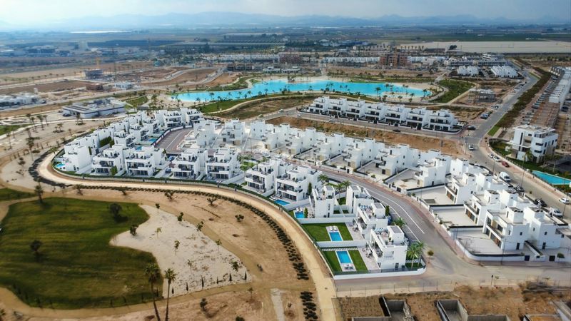Foto 480df1a5-6e30-45ed-8816-c37d8ac24885. Xalet amb piscina a Mar Menor golf Torre - Pacheco