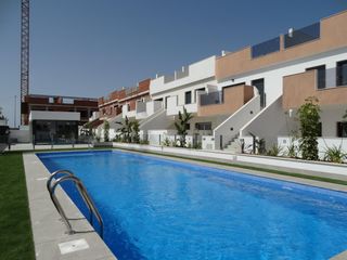 Haus in Pilar de la Horadada Ciudad