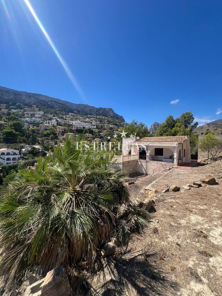 Foto 5a27f416-d76e-4338-bae3-0af9c91ab815. Casa amb calefacció piscina a Canuta Calp