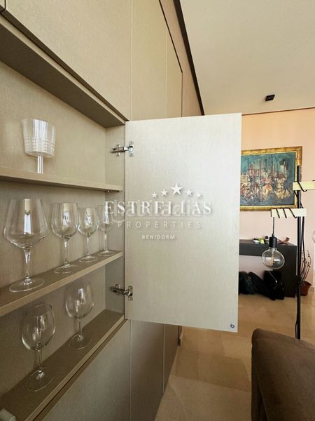 Foto 1b026530-9d5a-4eea-b11b-6e0e14d31bf5. Àtic amb calefacció aparcament piscina a Juzgados - Plaza de Toros Benidorm