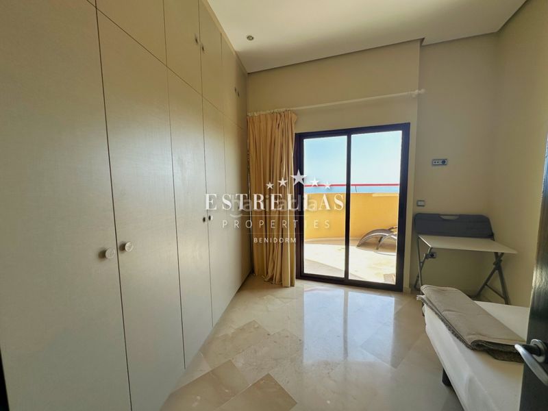 Foto 1f796a9e-a546-4d81-8683-691c0f1556d0. Àtic amb calefacció aparcament piscina a Juzgados - Plaza de Toros Benidorm