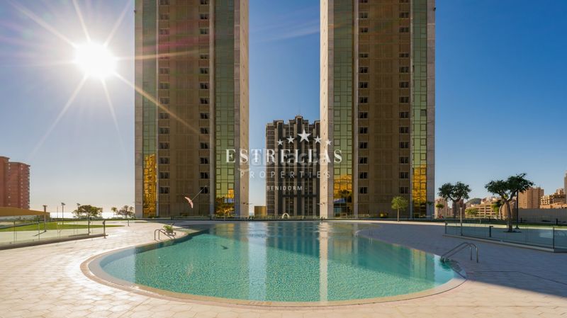 Foto 5f3ad410-7ff5-4759-a46a-028083330e75. Apartamento en Playa Poniente Benidorm