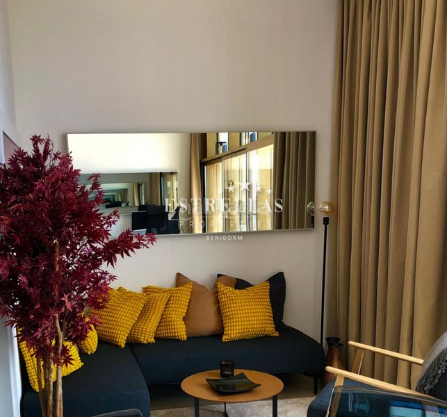 Foto 635af360-5c09-4816-9aa3-fb66cc4b1e04. Apartamento en Playa Poniente Benidorm