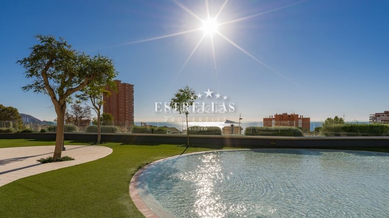 Foto 9fc038f7-02a3-4a2f-ab1b-2c9ce0e2b544. Apartamento en Playa Poniente Benidorm