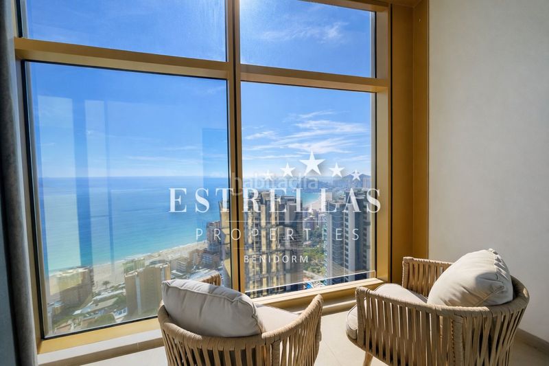 Foto 28de2dd9-a5fb-454b-ab8a-c6955df3c903. Apartament amb calefacció aparcament piscina a Playa Poniente Benidorm