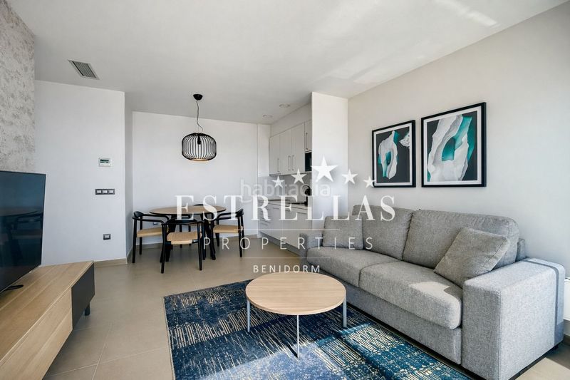 Foto 4881a7b1-aaba-4d34-8f31-b40f3d0f2743. Apartament amb calefacció aparcament piscina a Playa Poniente Benidorm