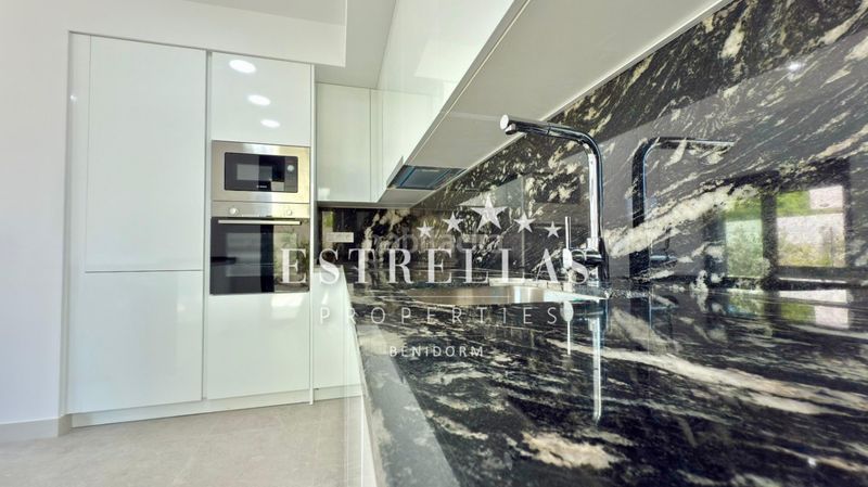 Foto 15abc950-d546-410c-b93a-fd00395caba5. Xalet amb calefacció aparcament piscina a Almajada-Ravel Mutxamel