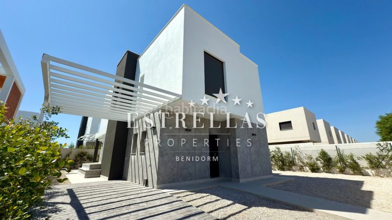 Foto 1e130421-9386-4ebd-9d85-9363c0843a81. Xalet amb calefacció aparcament piscina a Almajada-Ravel Mutxamel