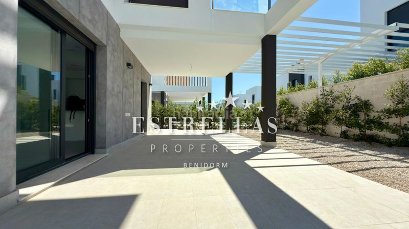 Foto 2c69308e-6b0a-49c0-b453-892646a58b37. Xalet amb calefacció aparcament piscina a Almajada-Ravel Mutxamel