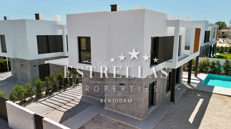 Foto 3cd62904-20d6-43cf-987b-a7181f218704. Xalet amb calefacció aparcament piscina a Almajada-Ravel Mutxamel