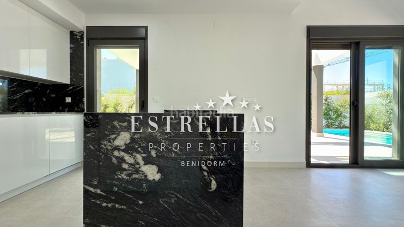 Foto 45675477-13a5-4e87-a0c5-7fc80730a3ce. Xalet amb calefacció aparcament piscina a Almajada-Ravel Mutxamel