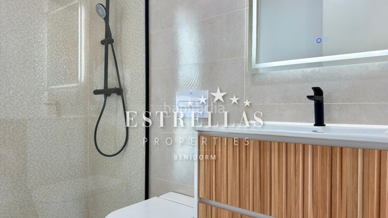 Foto bd1687d2-1647-4968-9ccb-67ef25e94c1e. Xalet amb calefacció aparcament piscina a Almajada-Ravel Mutxamel