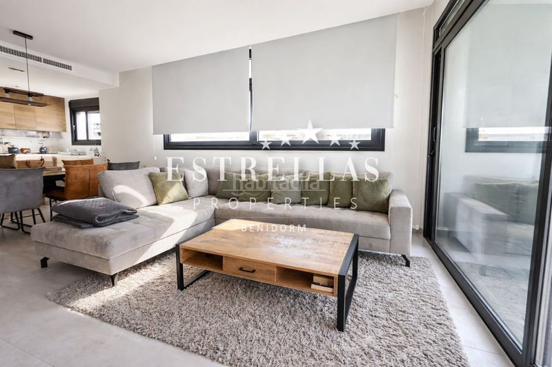 Foto 4c315f34-e0d2-488b-a39b-1c52b6eabaf2. Apartament amb calefacció aparcament piscina a Playa Poniente Benidorm