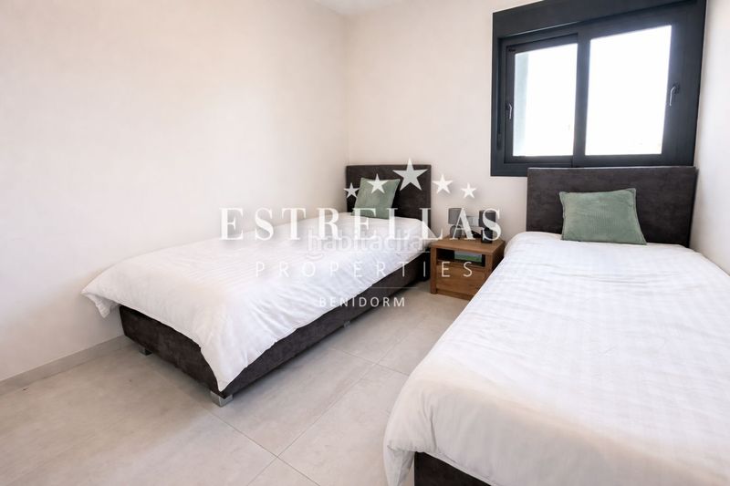 Foto 8b8967ee-bb7d-4268-82c1-368740838c09. Apartament amb calefacció aparcament piscina a Playa Poniente Benidorm