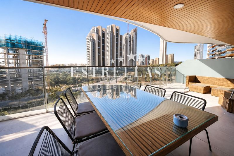 Foto 9688e6c7-19c6-4295-9201-dbadea379748. Apartament amb calefacció aparcament piscina a Playa Poniente Benidorm