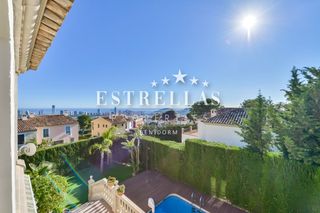 Chalet in Golf Bahía