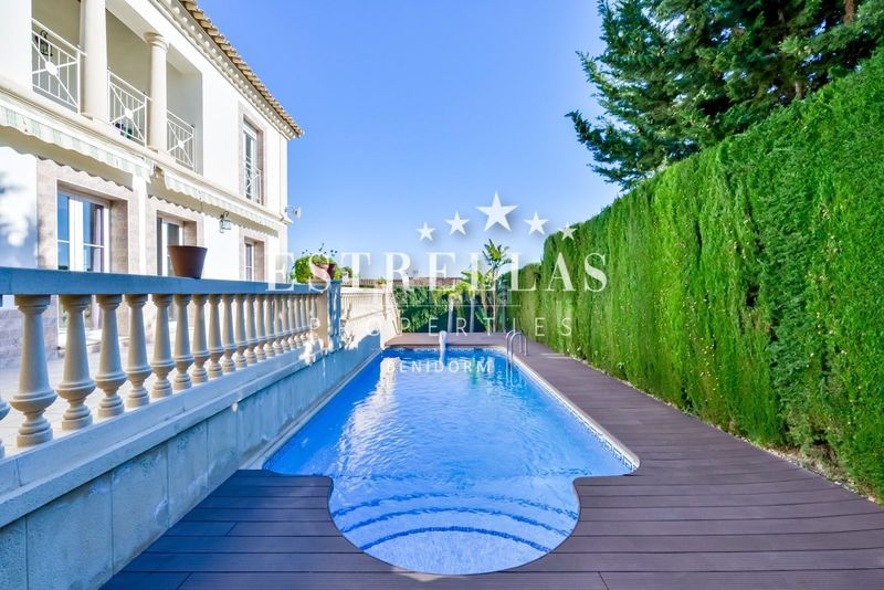 Foto 7b437867-58d1-4921-8e47-7f923da1e2b7. Xalet amb calefacció aparcament piscina a Golf Bahía Finestrat