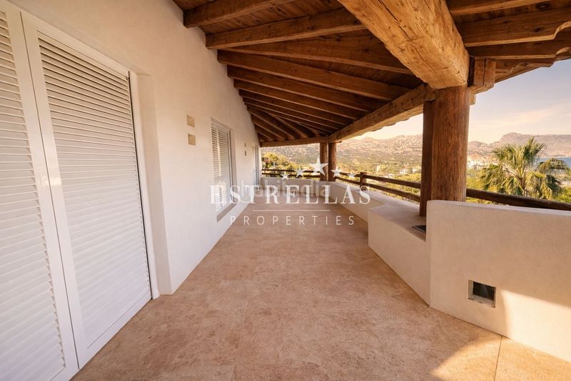 Foto a2e97628-30a8-419b-9d03-37872f28d358. Xalet amb calefacció aparcament piscina a L´Olla Altea