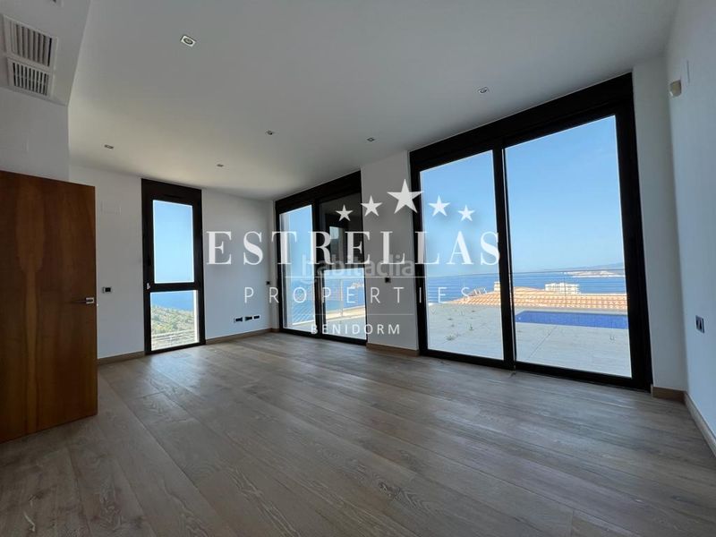 Foto 7c506380-2ac0-47d7-ac4b-92f2e200b7ff. Chalet en Sierra Helada Benidorm