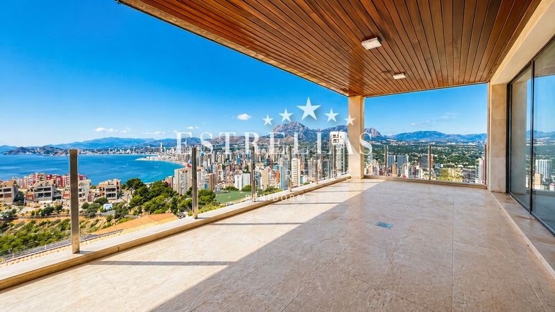 Foto b384fa6c-9950-4957-8675-959e8cdc7375. Chalet en Sierra Helada Benidorm