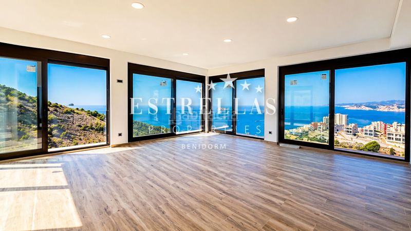 Foto d7679474-f53b-4e8a-b7b2-6d830bd927f5. Chalet en Sierra Helada Benidorm