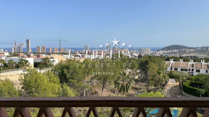 Foto 9b1fd7fb-da42-4cbd-b16b-e080711ed2fa. Àtic amb calefacció aparcament piscina a Golf Bahía Finestrat