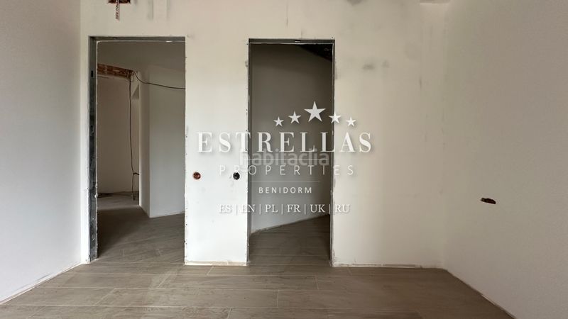 Foto c6f05a8c-96c6-46c1-b226-9841f561c35b. Apartament amb calefacció piscina a Playa Poniente Benidorm