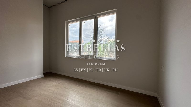 Foto 12d71af2-8bd8-46e0-a1d1-6f50ba2a3b6d. Apartament amb calefacció piscina a Playa Poniente Benidorm