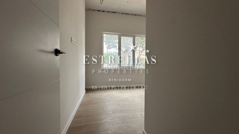 Foto 80087cfb-4478-4c55-91fe-188c7c1c29dc. Apartament amb calefacció piscina a Playa Poniente Benidorm
