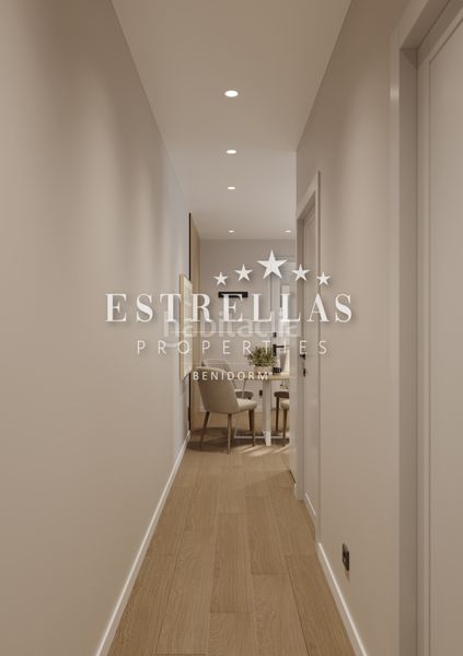 Foto c33700e0-22de-4155-9183-9a0697476e45. Apartament amb calefacció piscina a Playa Poniente Benidorm
