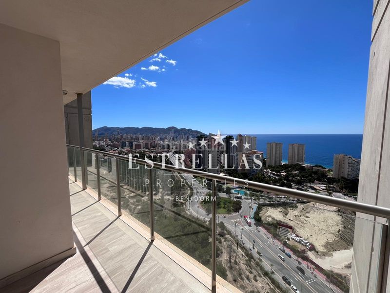 Foto ba32798c-9da2-42df-b9dd-e64a7352b3a0. Apartament amb calefacció aparcament piscina a Via Parque Benidorm