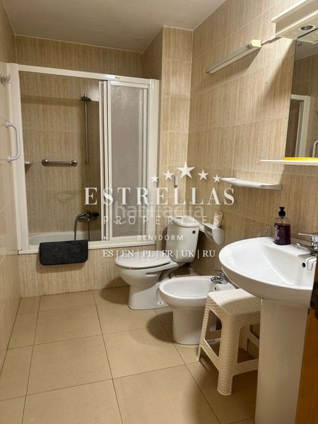 Foto 94889157-9708-4985-9f13-babe6c684a9f. Apartament amb aparcament piscina a Playa Levante Benidorm