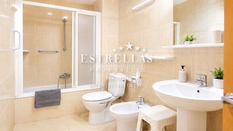 Foto 98a2e5f6-0c84-4f67-a586-1637ec7a2200. Apartament amb aparcament piscina a Playa Levante Benidorm