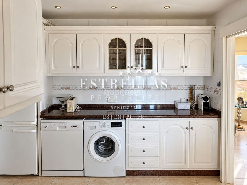 Foto 0fd946b9-ab80-4124-9501-2b2d7e0b66b9. Apartament amb aparcament piscina a Mascarat Altea