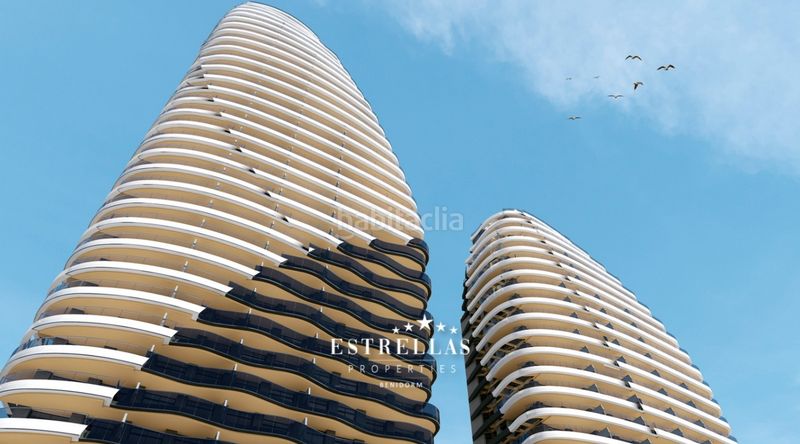 Foto 80efcdd7-67f8-4125-abd1-2a82353de2de. Apartament amb calefacció aparcament piscina a Playa Poniente Benidorm