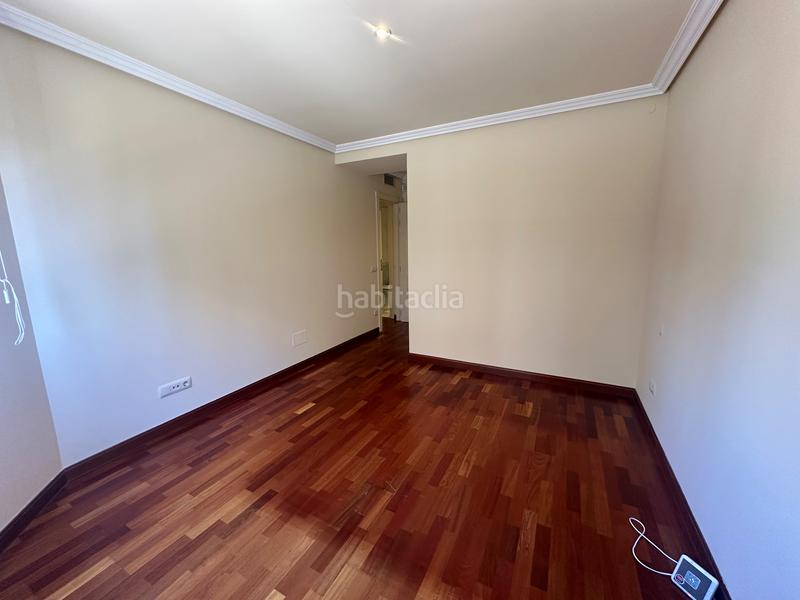 Foto cc873572-9f70-4f9a-a3c7-a754014b97de. Rent flat with heating parking pool in Monte el Pilar Majadahonda